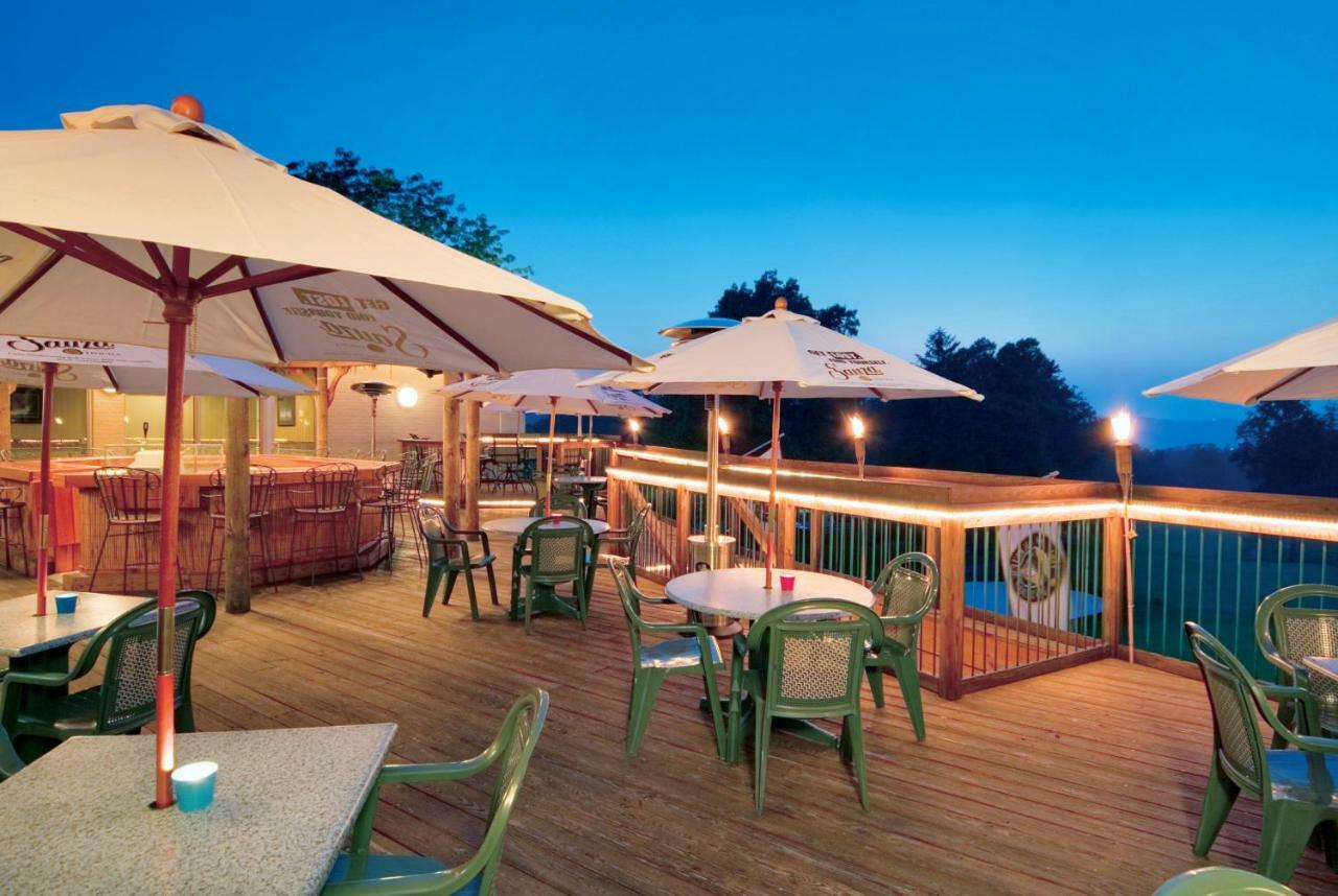 Lakeview Golf Resort Моргантаун Экстерьер фото